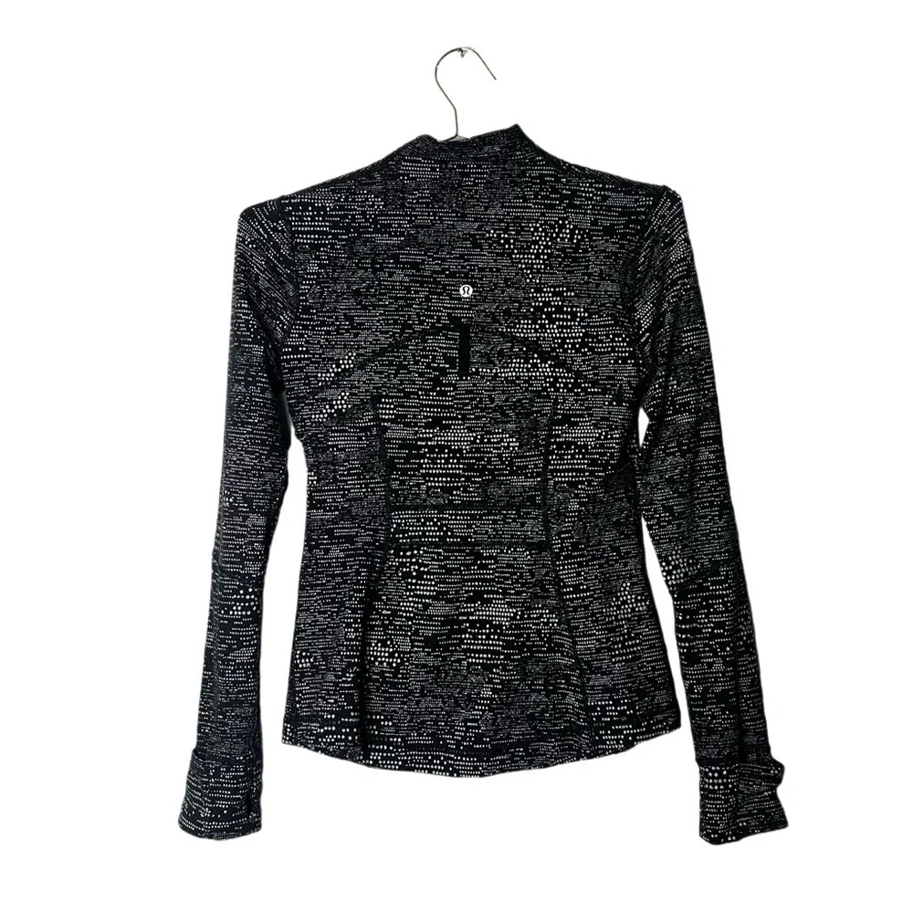 Lululemon Digital Rain Jacquard Black White Define Jacket * Luxtreme Size 6